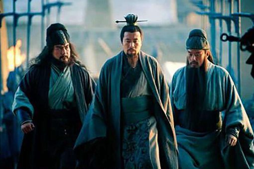 刘表既然不信任刘备,为什么又要内纳刘备呢? 刘表既然不信任刘备,为什么又要内纳刘备呢?