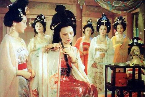 杨贵妃和安禄山是什么关系?贵妃洗儿典故介绍 杨贵妃和安禄山是什么关系?贵妃洗儿典故介绍